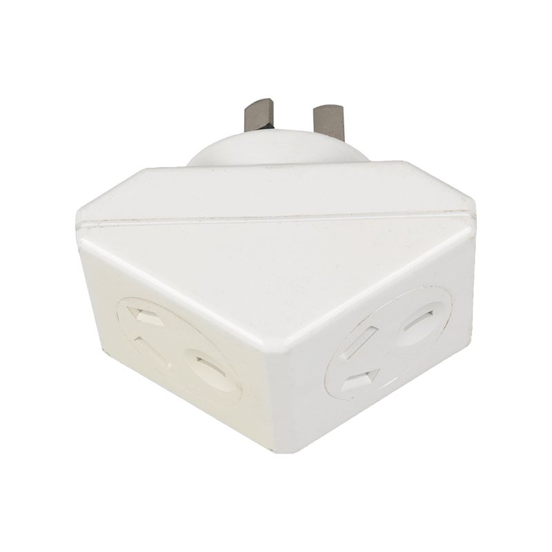 10A 250V安全通用三角插头电源转换器
